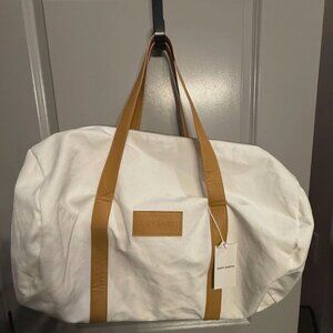 Cozy Earth Duffel Bag Womens White Canvas Top Handle Gym Workout Travel Outdoor